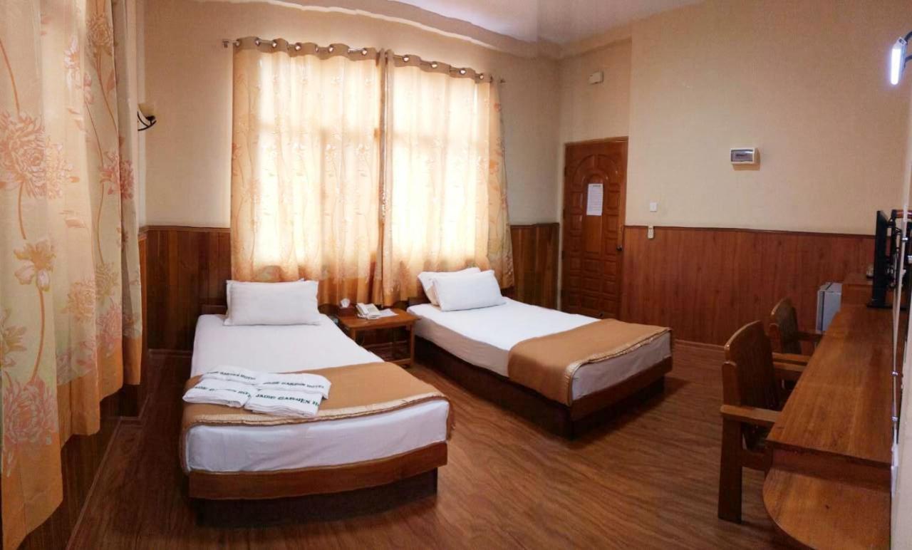 Jade Garden Hotel Баго Экстерьер фото