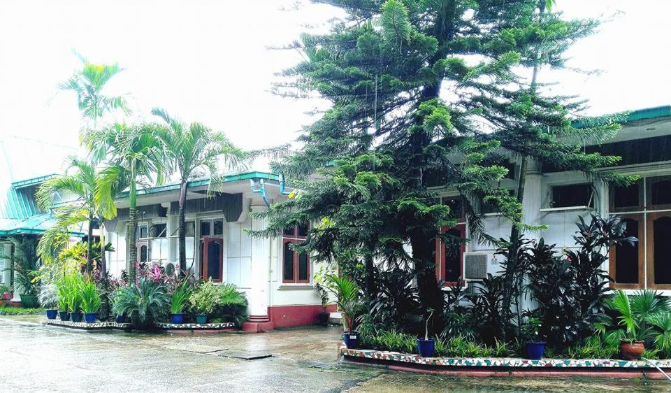 Jade Garden Hotel Баго Экстерьер фото
